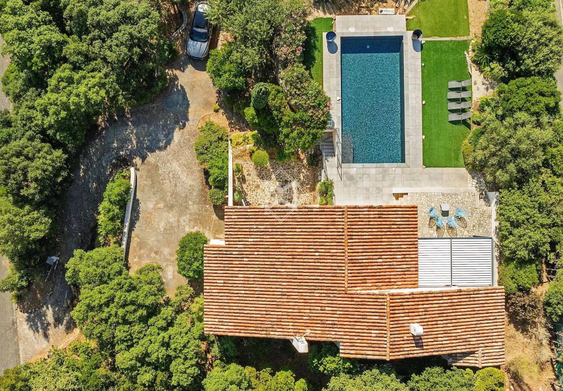 Maison à vendre, 220m², Cavalaire-sur-Mer
