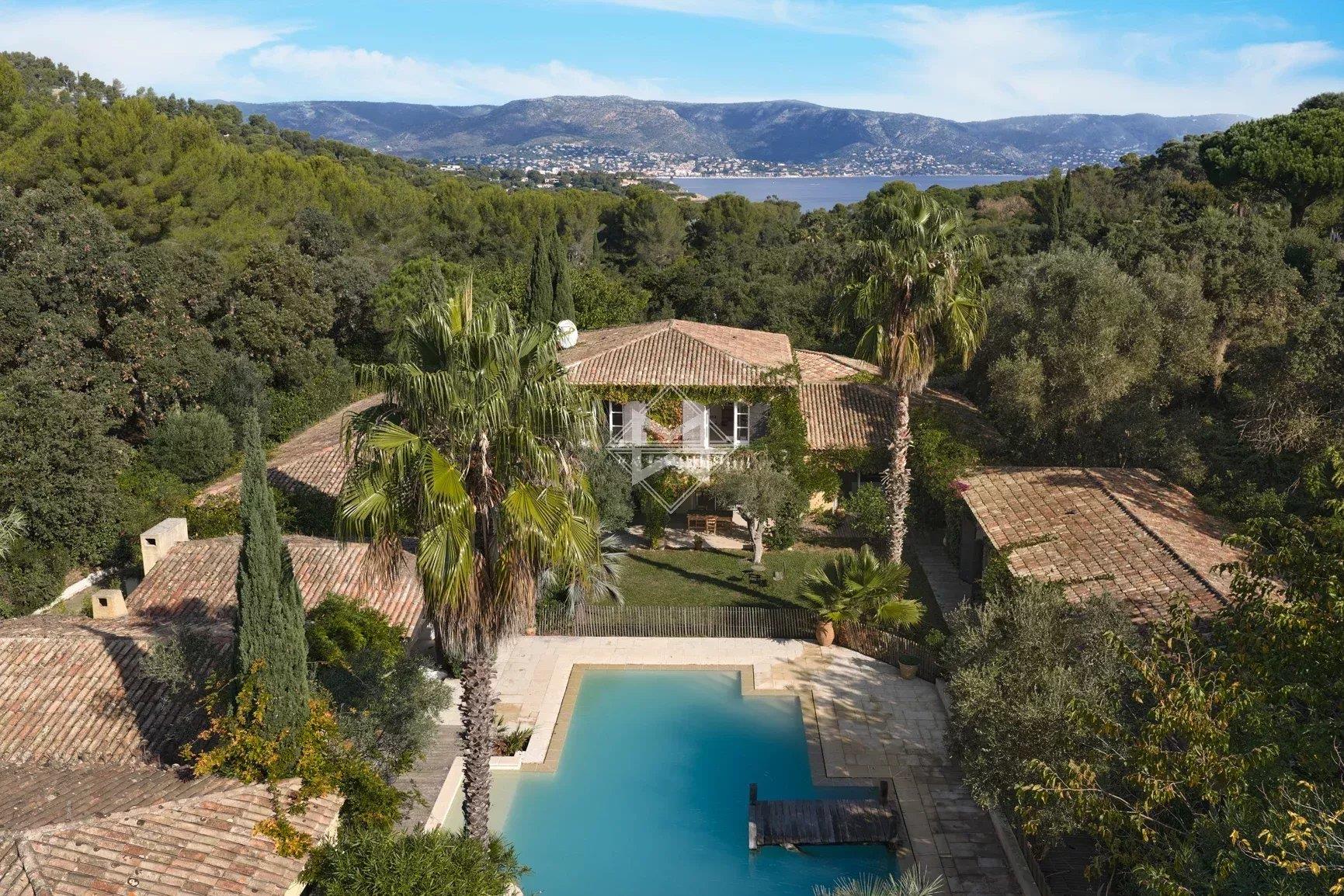 Maison à vendre, 482m², Bormes-les-Mimosas