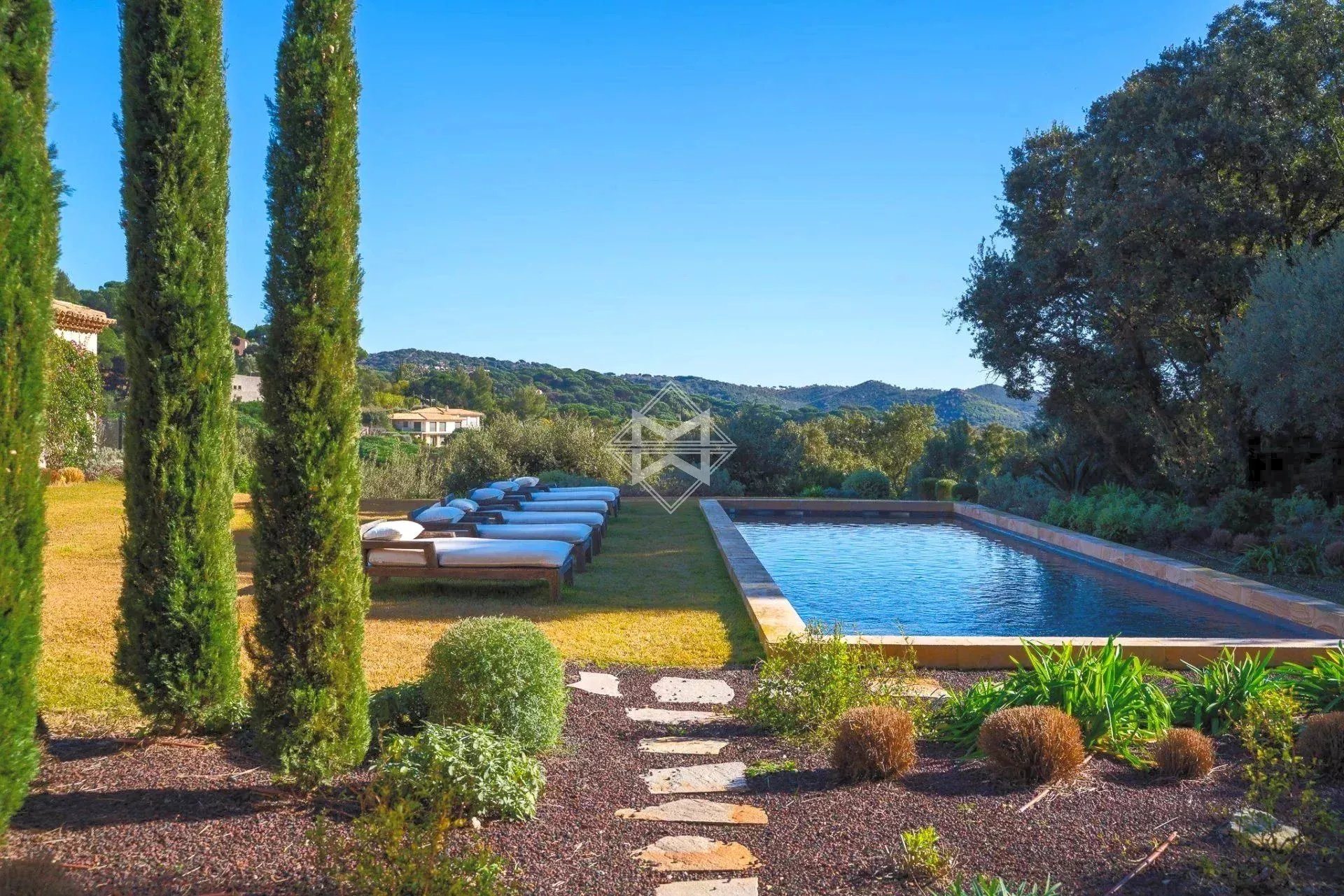 Maison à vendre, 352m², La Croix-Valmer
