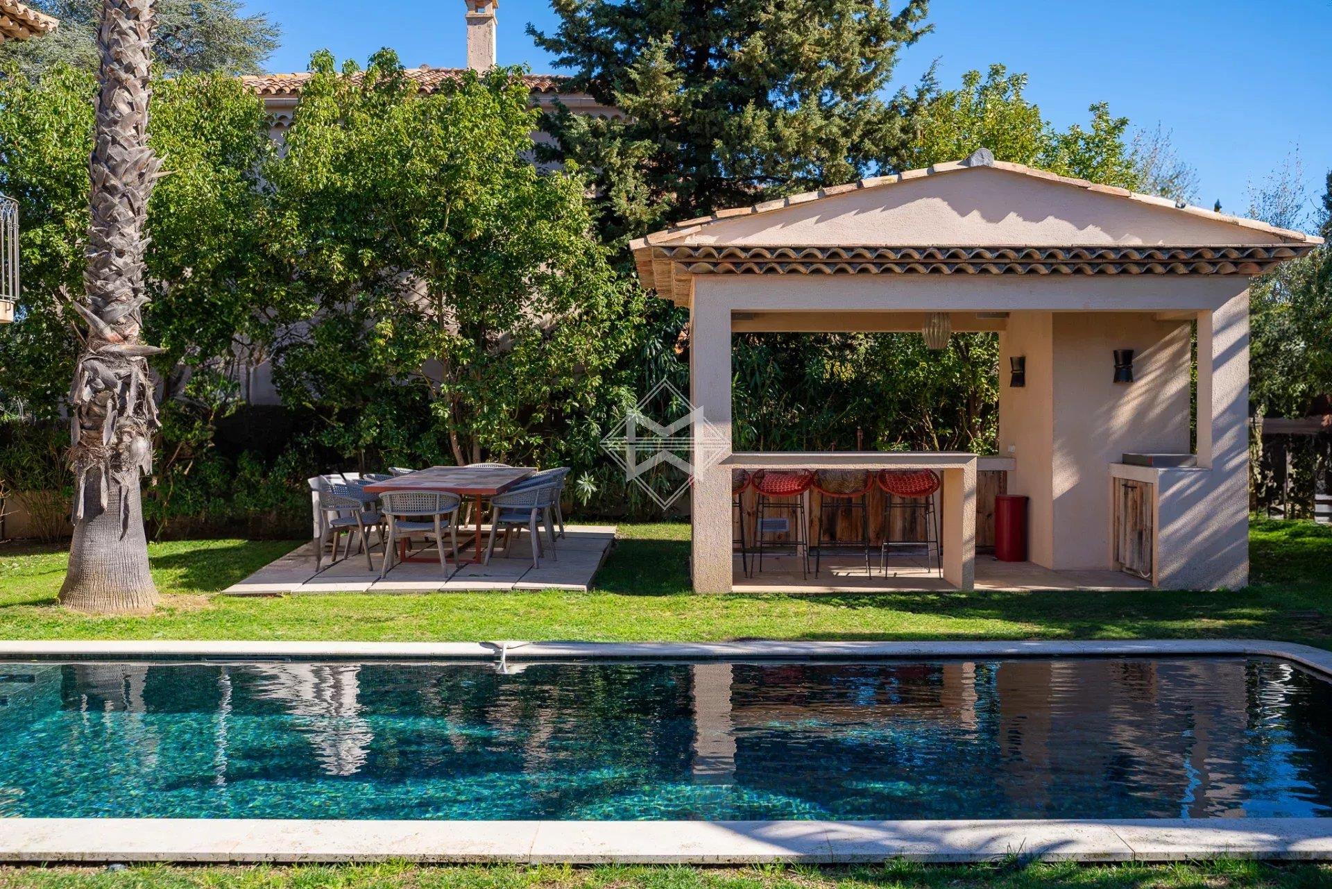 Maison à vendre, 225m², Saint-Tropez