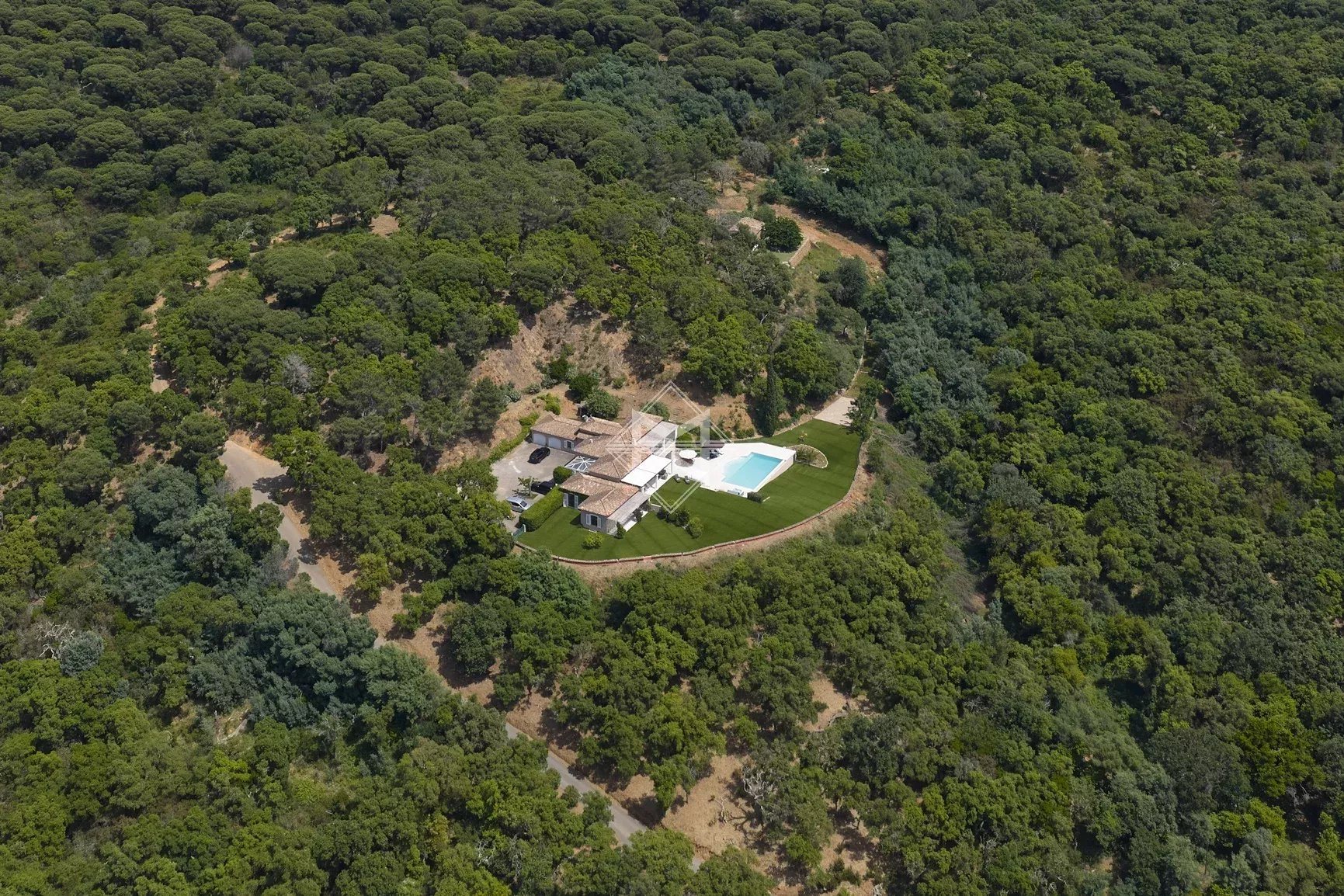 Maison à vendre, 370m², La Croix-Valmer
