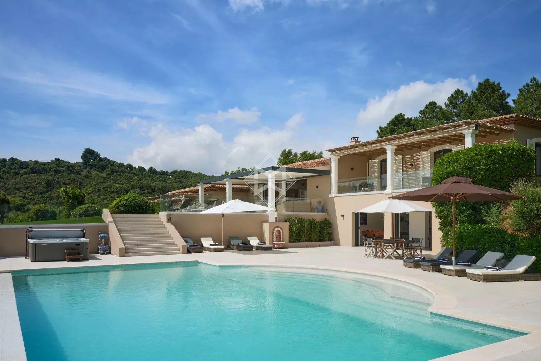Maison à vendre, 370m², La Croix-Valmer