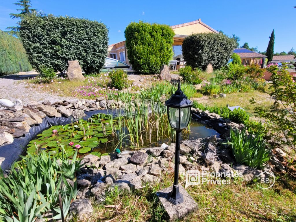 Maison à vendre, 136m², Lablachère