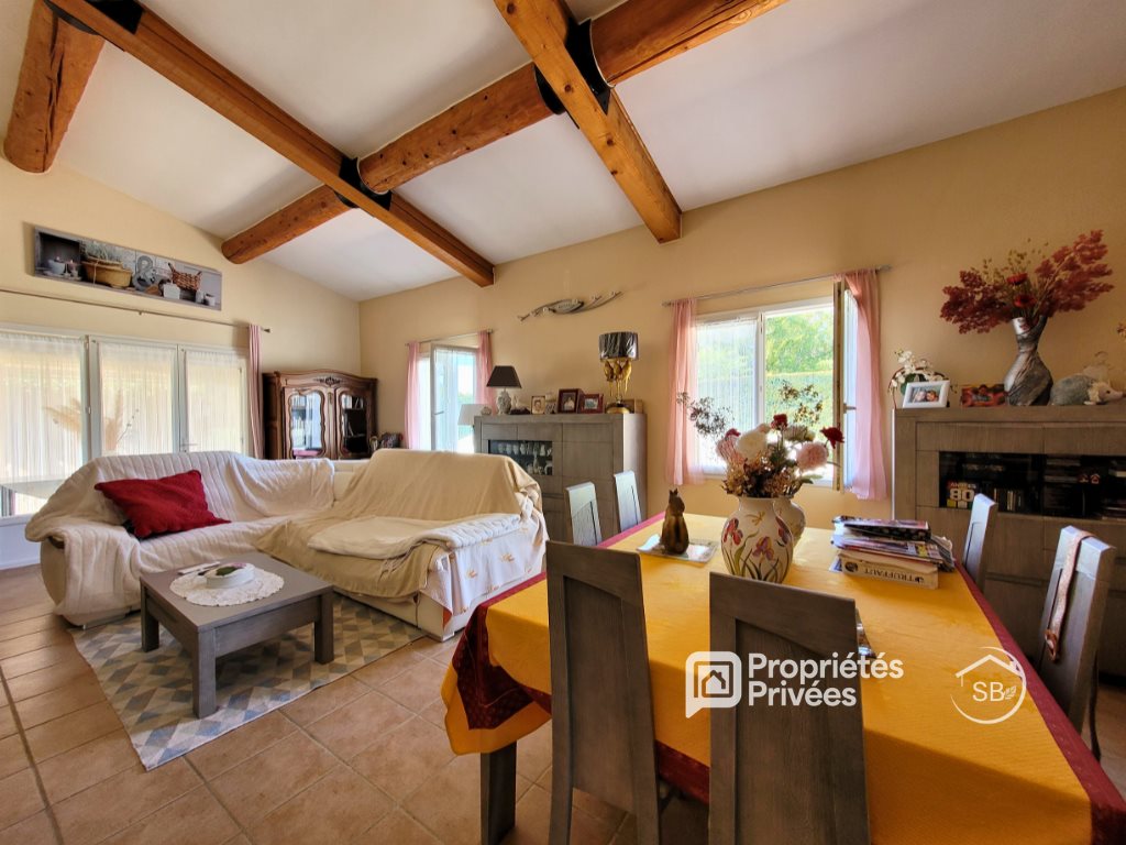 Maison à vendre, 136m², Lablachère