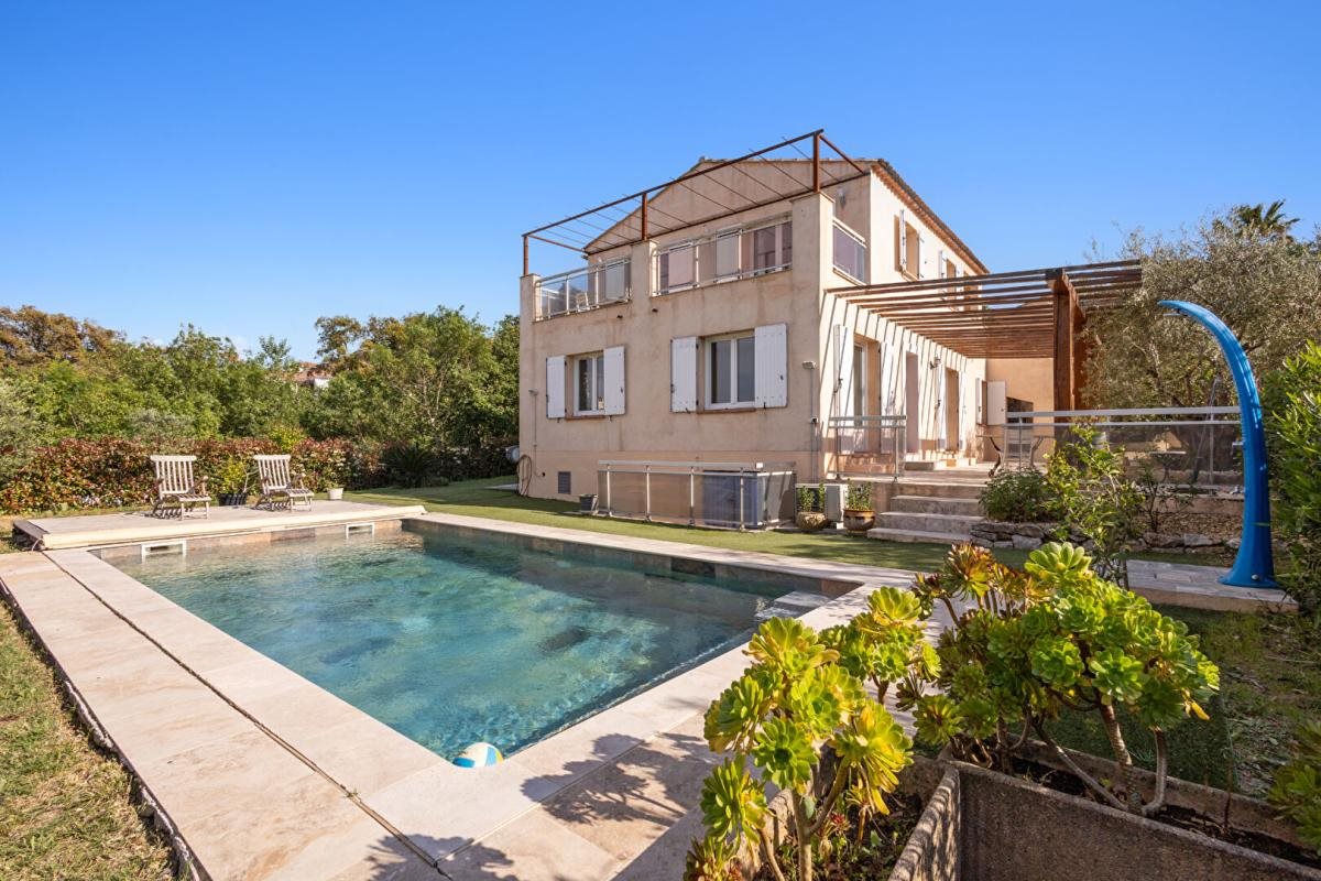 Maison à vendre, 164m², Cogolin