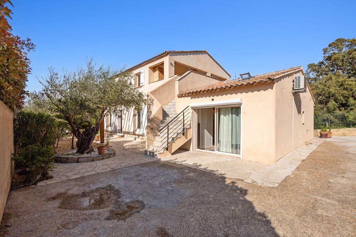 Maison à vendre, 164m², Cogolin