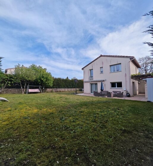 Maison 5 pièces 117 m² · à Monthieux · 117 m² · 399 000 €