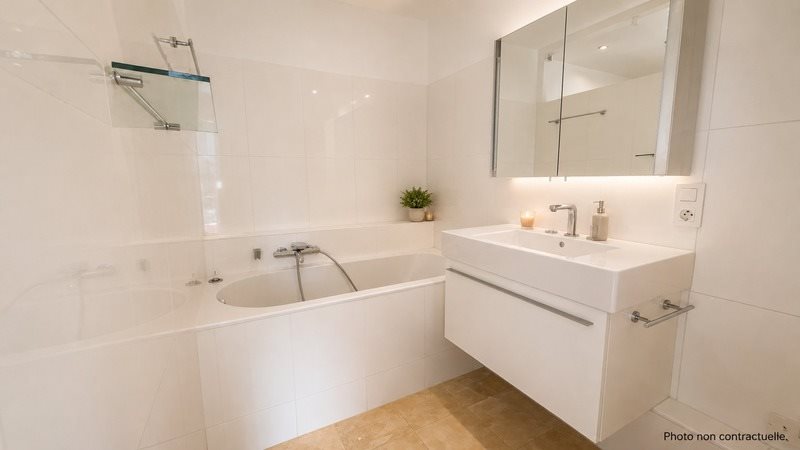 3-room apartment with rooftop and two enclosed garages in Saint Tropez (83) - Ansicht 6