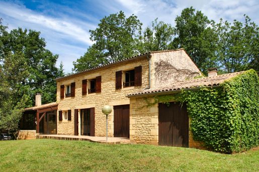 Maison 6 pièces 270 m² · à Sarlat-la-Canéda · 270 m² · 370 000 €