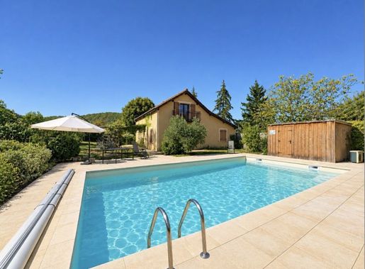 Maison 4 pièces 130 m² · à Sarlat-la-Canéda · 130 m² · 318 000 €