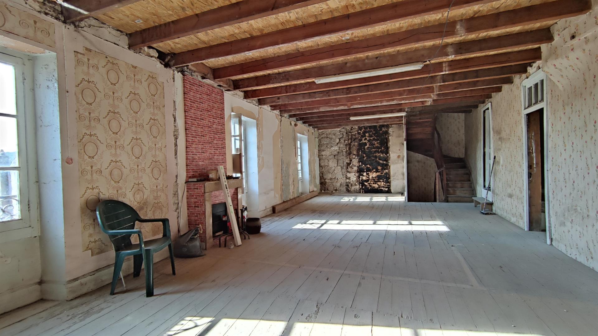 Maison à vendre, 300m², Montcuq-en-Quercy-Blanc