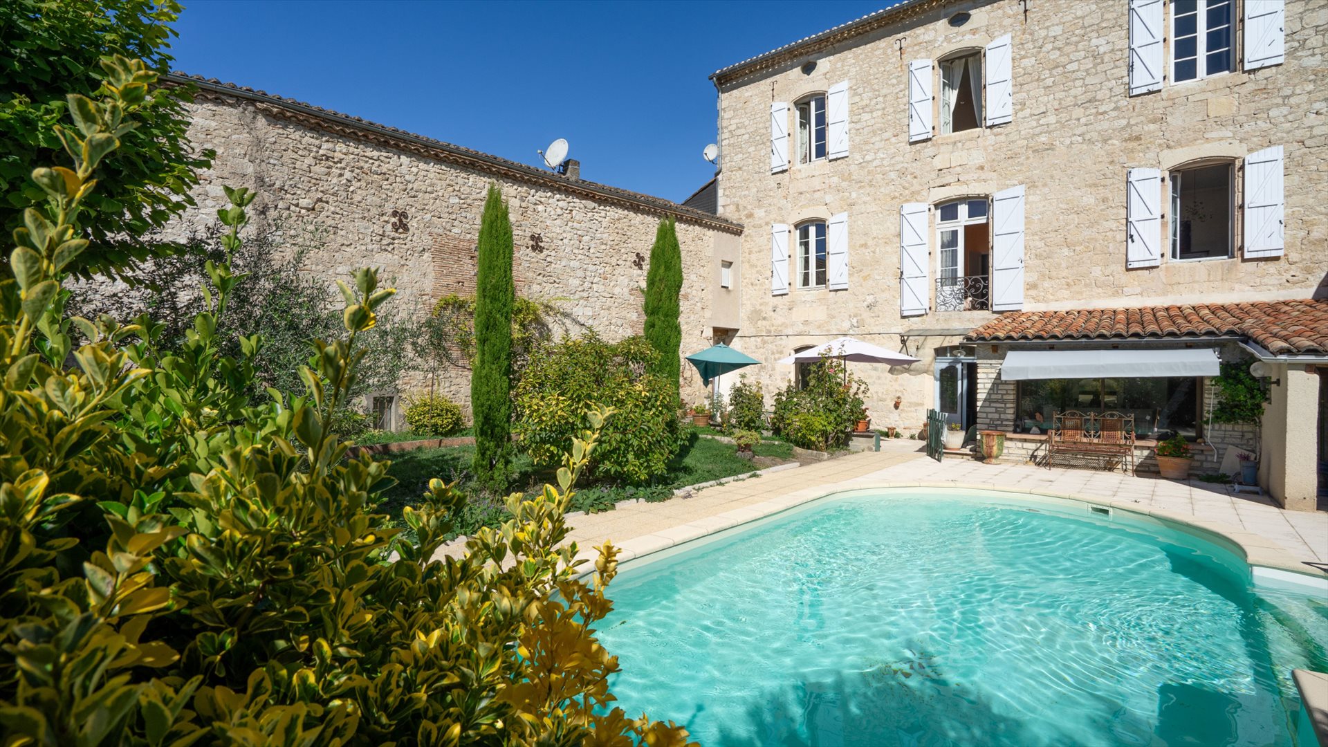 Maison à vendre, 281m², Montcuq-en-Quercy-Blanc