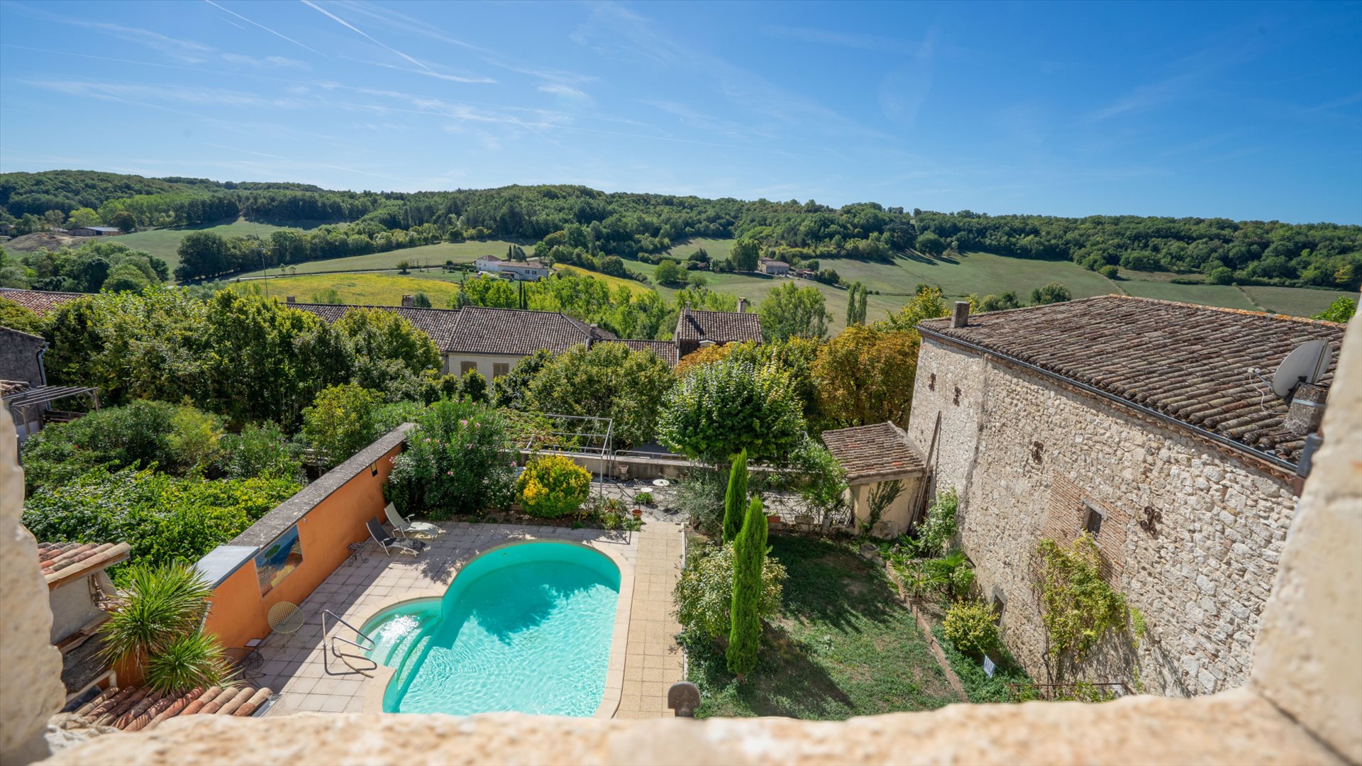 Maison à vendre, 281m², Montcuq-en-Quercy-Blanc