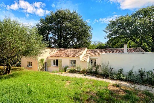 Maison 6 pièces 145 m² · à Le Pin · 145 m² · 430 000 €