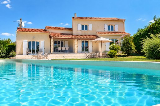 Maison 5 pièces 160 m² · à Saint-Hilaire-de-Brethmas · 160 m² · 485 000 €