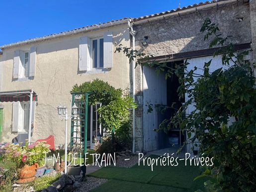 Maison 6 pièces 140 m² · à Vélines · 140 m² · 242 000 €