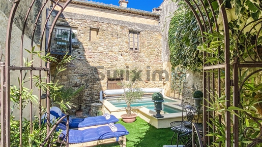 8 pièces 178 m² · à Uzès · 178 m² · 525 000 €