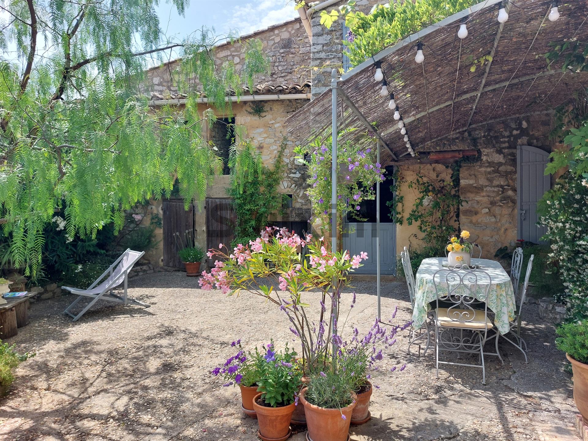 Maison à vendre, 220m², Montaren-et-Saint-Médiers