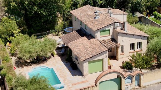 Maison 6 pièces 145 m² · à Remoulins · 145 m² · 365 000 €