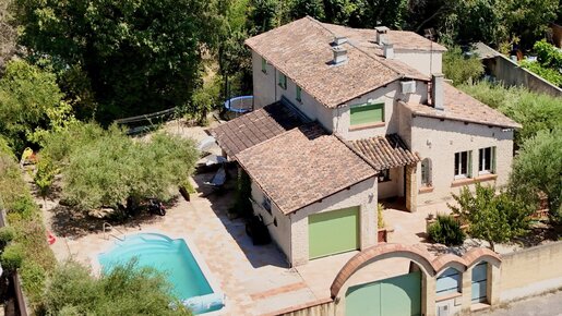Maison 6 pièces 145 m² · à Remoulins · 145 m² · 365 000 €
