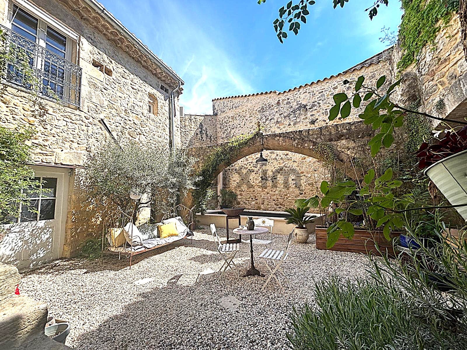 Maison à vendre, 165m², Uzès