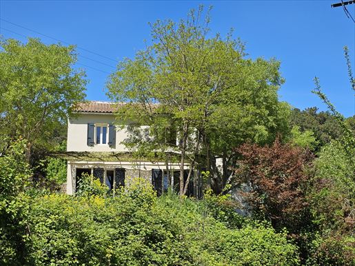 Terrain 6 pièces 153 m² · à Alès · 153 m² · 400 000 €