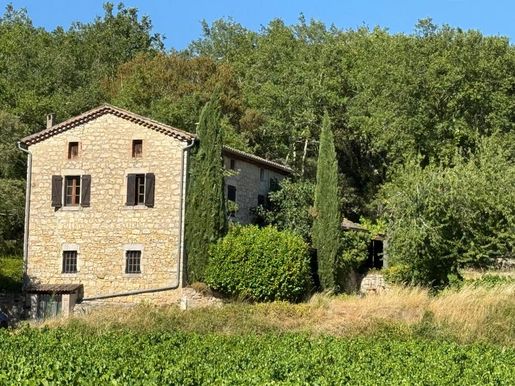Maison 4 pièces 133 m² · à Chandolas · 133 m² · 380 000 €