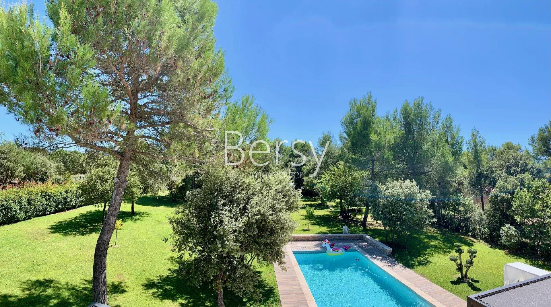 Maison à vendre, 205m², L'Isle-sur-la-Sorgue