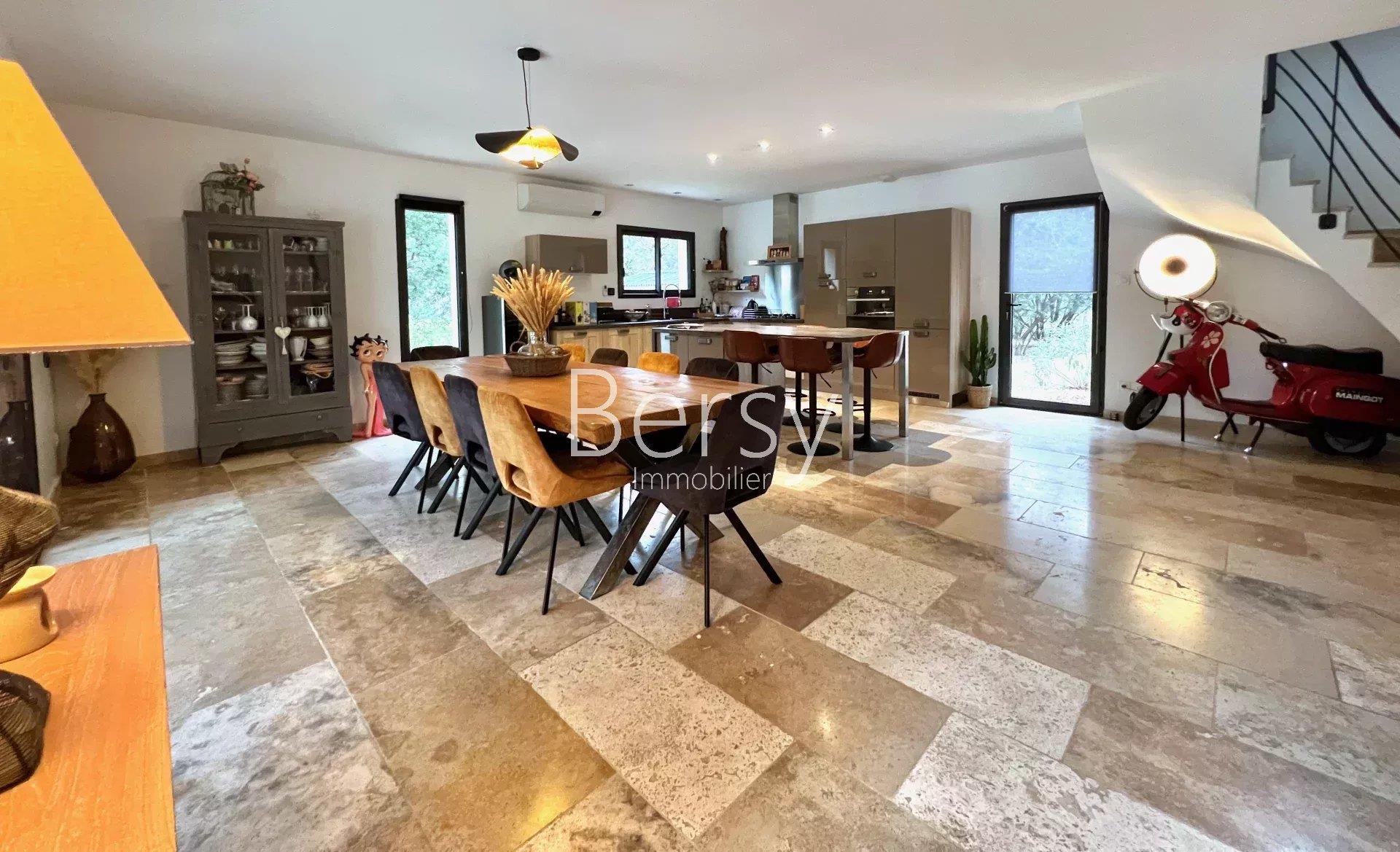 Maison à vendre, 205m², Avignon