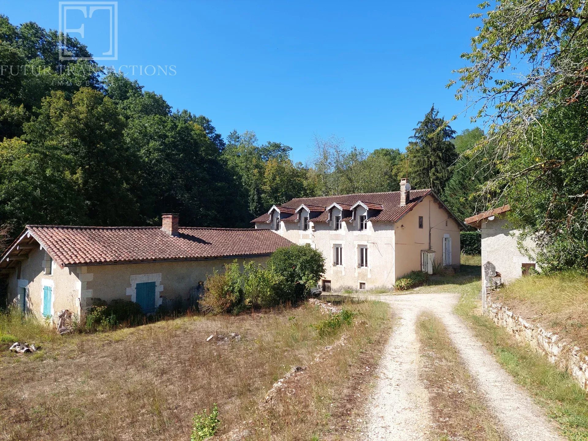 Maison à vendre, 90m², Saint-Martial-de-Valette