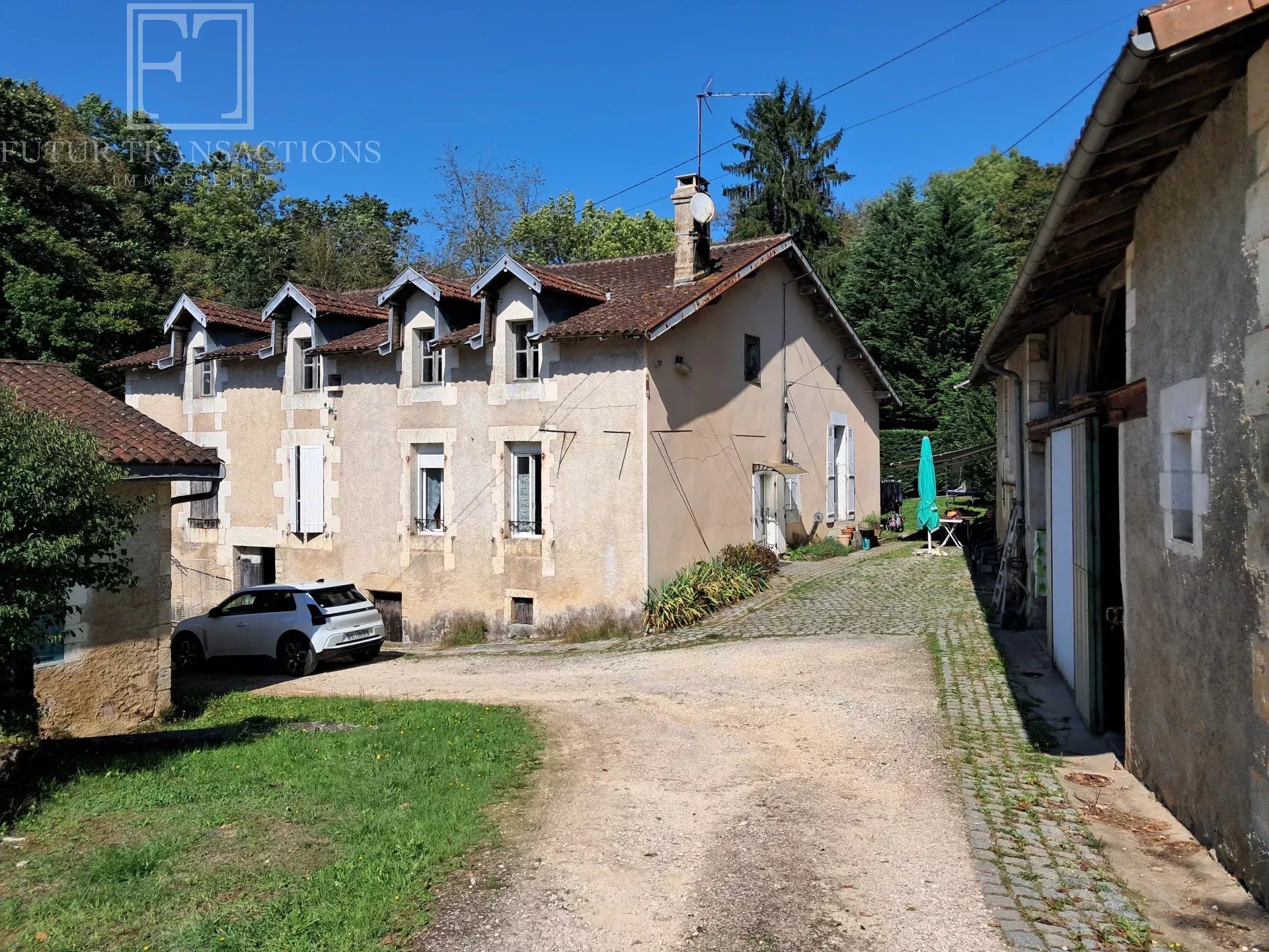 Maison à vendre, 90m², Saint-Martial-de-Valette