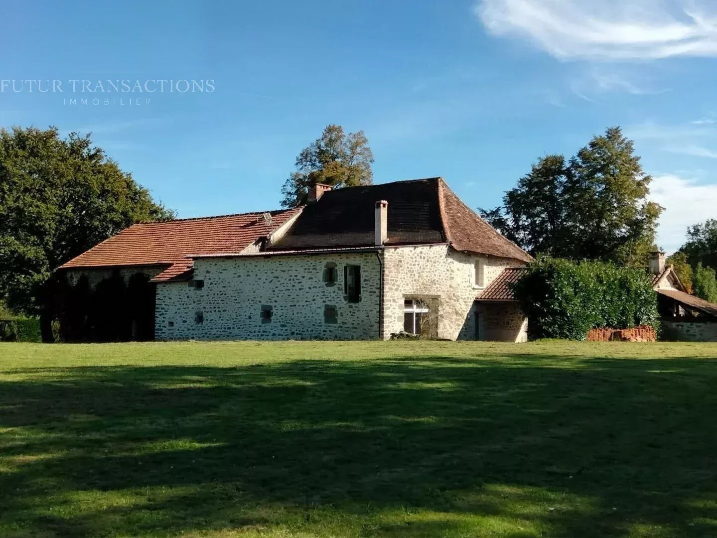 Maison à vendre, 260m², Saint-Saud-Lacoussière