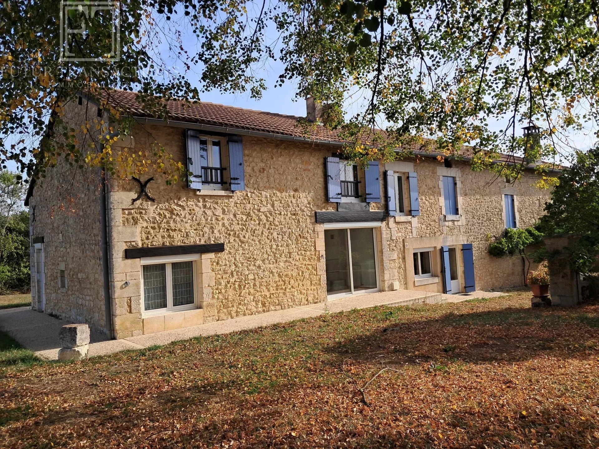 Maison à vendre, 211m², Champagnac-de-Belair