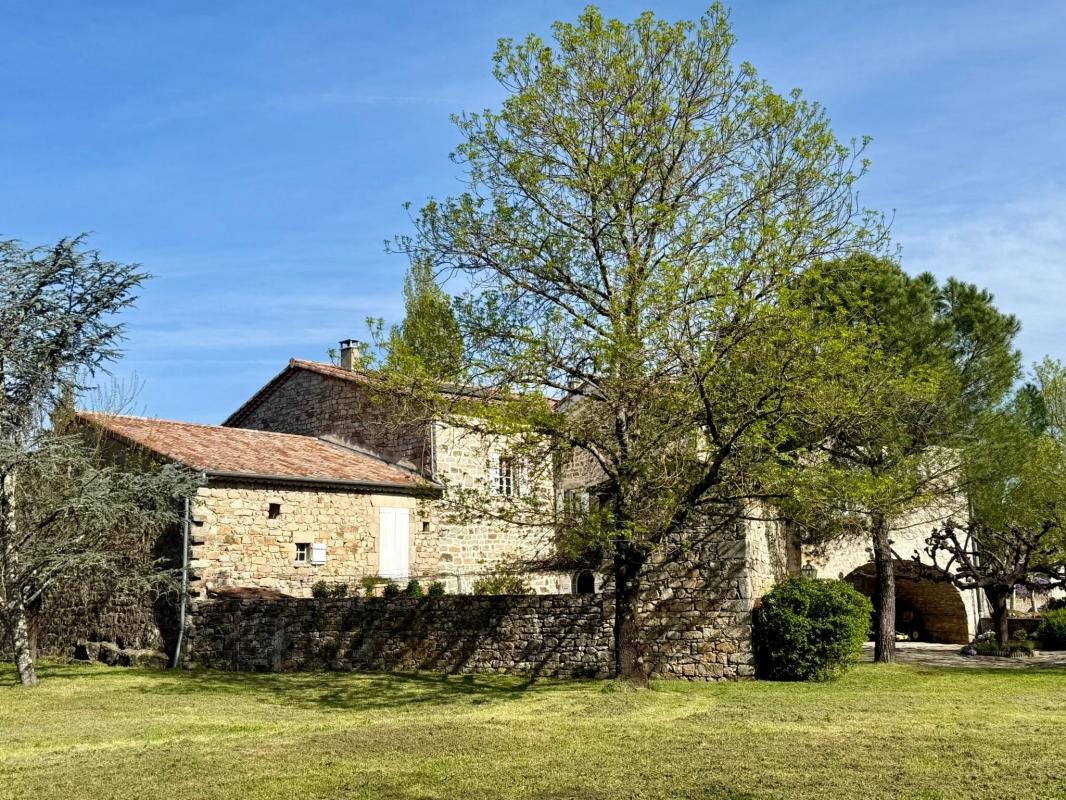 Maison à vendre, 468m², Lablachère