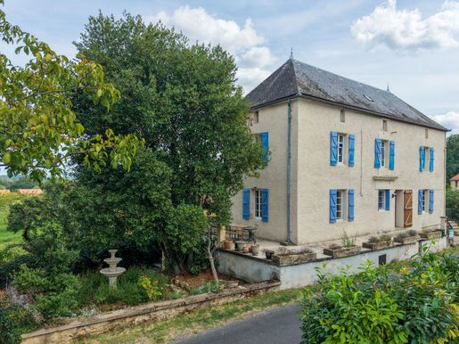 Maison 6 pièces 125 m² · à Gourdon · 125 m² · 140 000 €