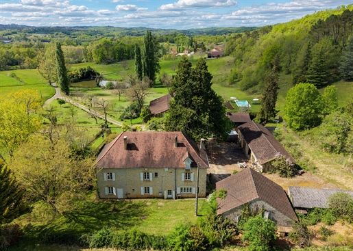 Maison 12 pièces 375 m² · à Cazals · 375 m² · 798 000 €