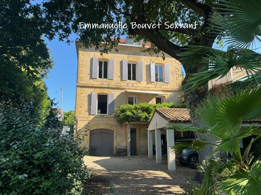 Maison 8 pièces 240 m² · à Bergerac · 240 m² · 595 000 €