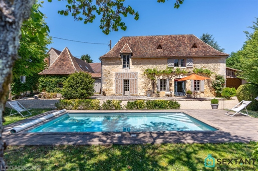 Maison 6 pièces 160 m² · à Queyssac · 160 m² · 435 000 €