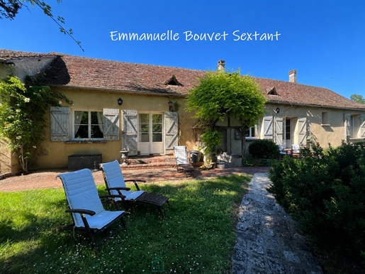 Maison 11 pièces 319 m² · à Mouleydier · 319 m² · 495 600 €