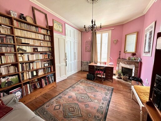 Maison 9 pièces 180 m² · à Bergerac · 180 m² · 295 000 €