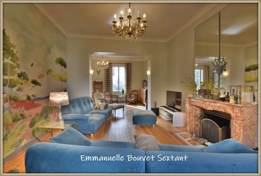 Maison 8 pièces 240 m² · à Bergerac · 240 m² · 589 000 €