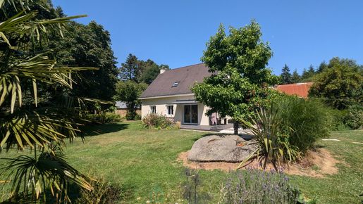 Maison 6 pièces 130 m² · à Camors · 130 m² · 370 800 €