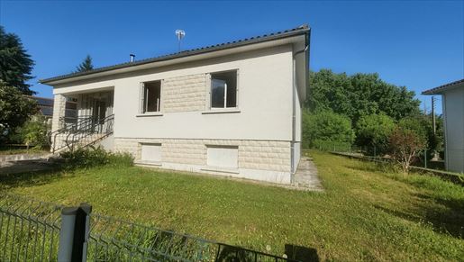 Maison 4 pièces 94 m² · à Bergerac · 94 m² · 172 000 €
