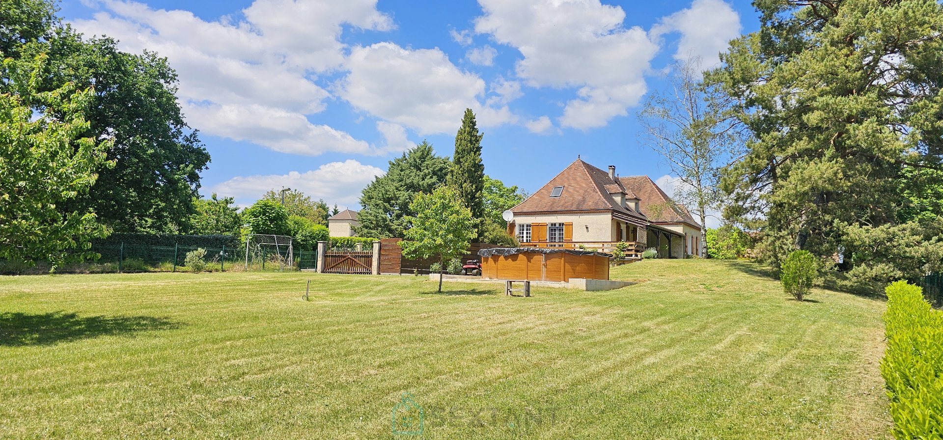 Maison à vendre, 304m², Gourdon