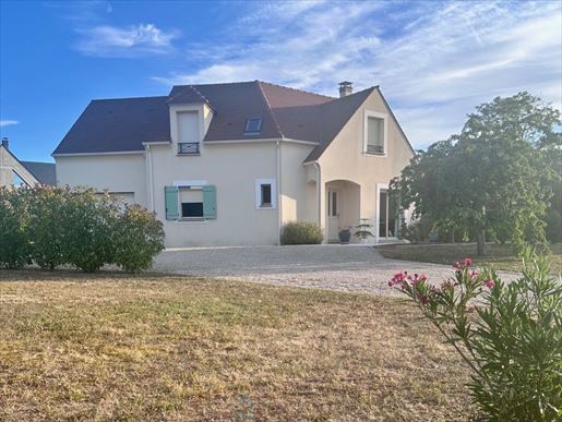 Maison 6 pièces 136 m² · à Mousseaux-sur-Seine · 136 m² · 375 000 €