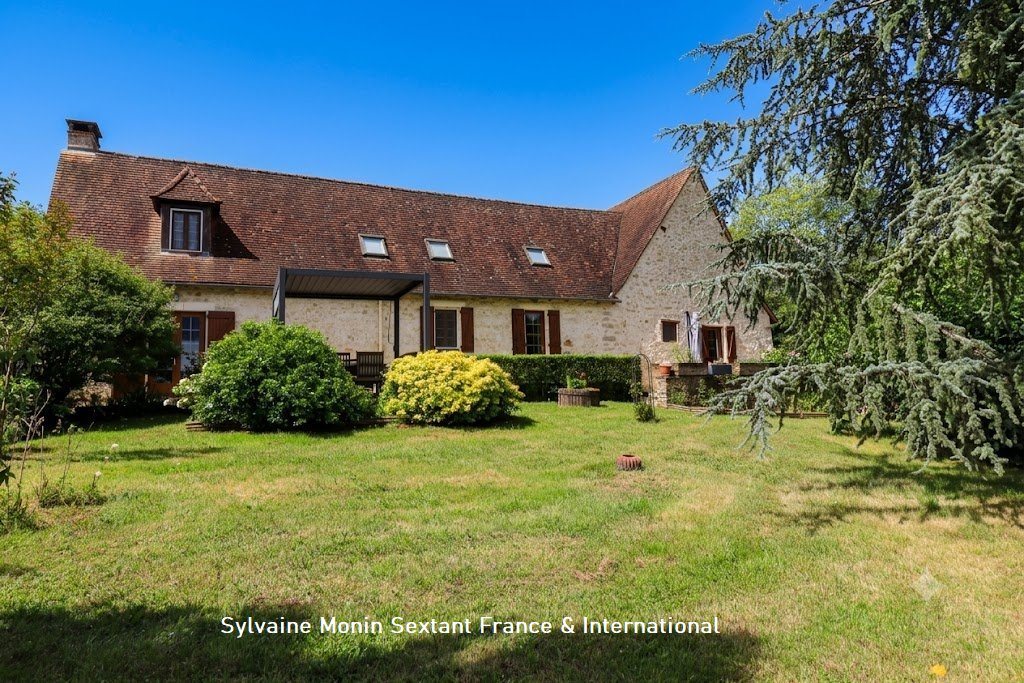 Maison à vendre, 380m², Brouchaud