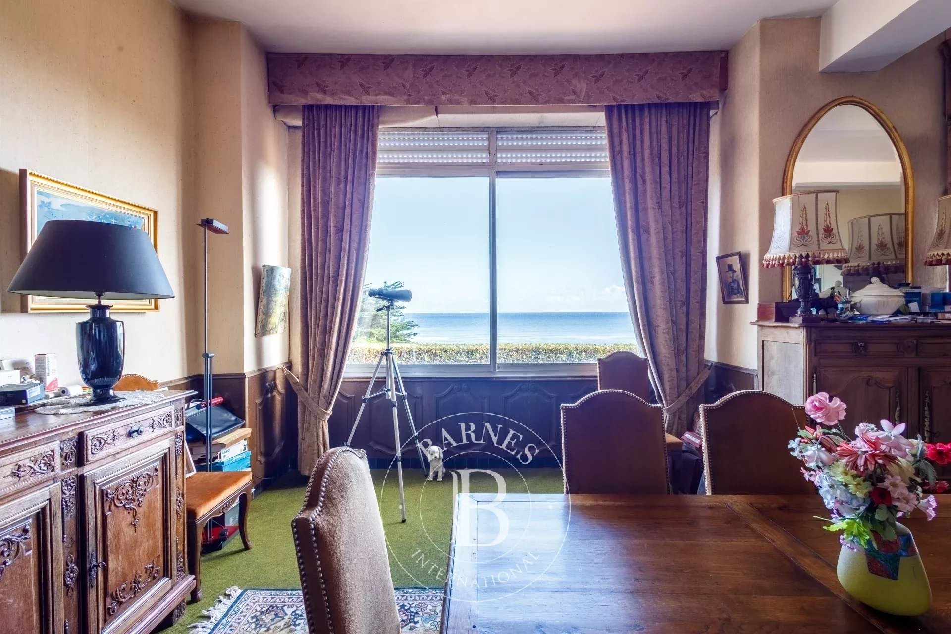 Maison à vendre, 323m², Saint-Laurent-sur-Mer