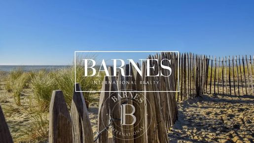 Maison 7 pièces 196 m² · à Bernières-sur-Mer · 196 m² · 895 000 €
