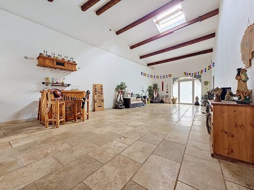 Maison 8 pièces 261 m² · à Cessenon-sur-Orb · 261 m² · 375 000 €