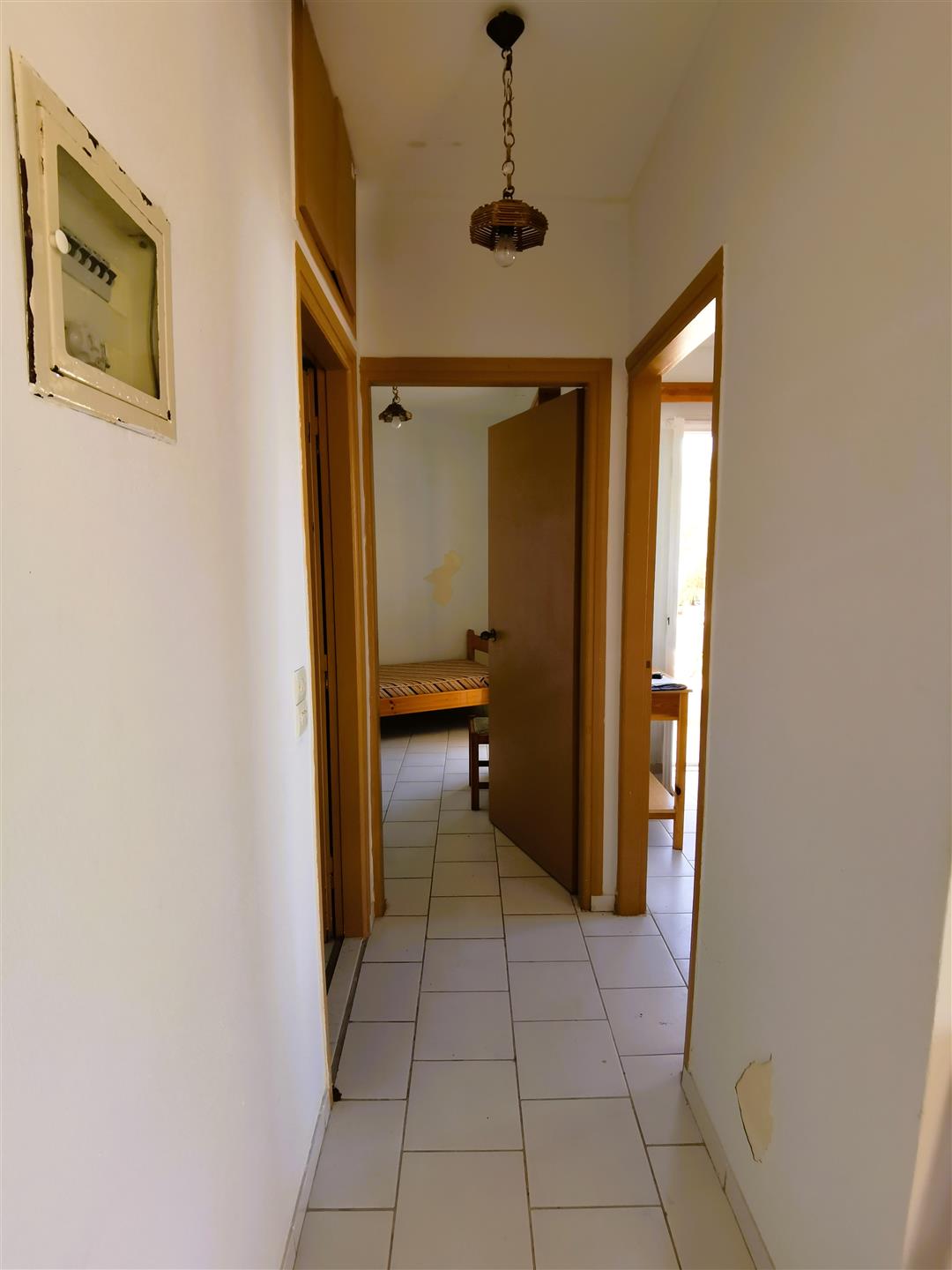 Building with four apartments facing the sea, near Kissamos, Crete 